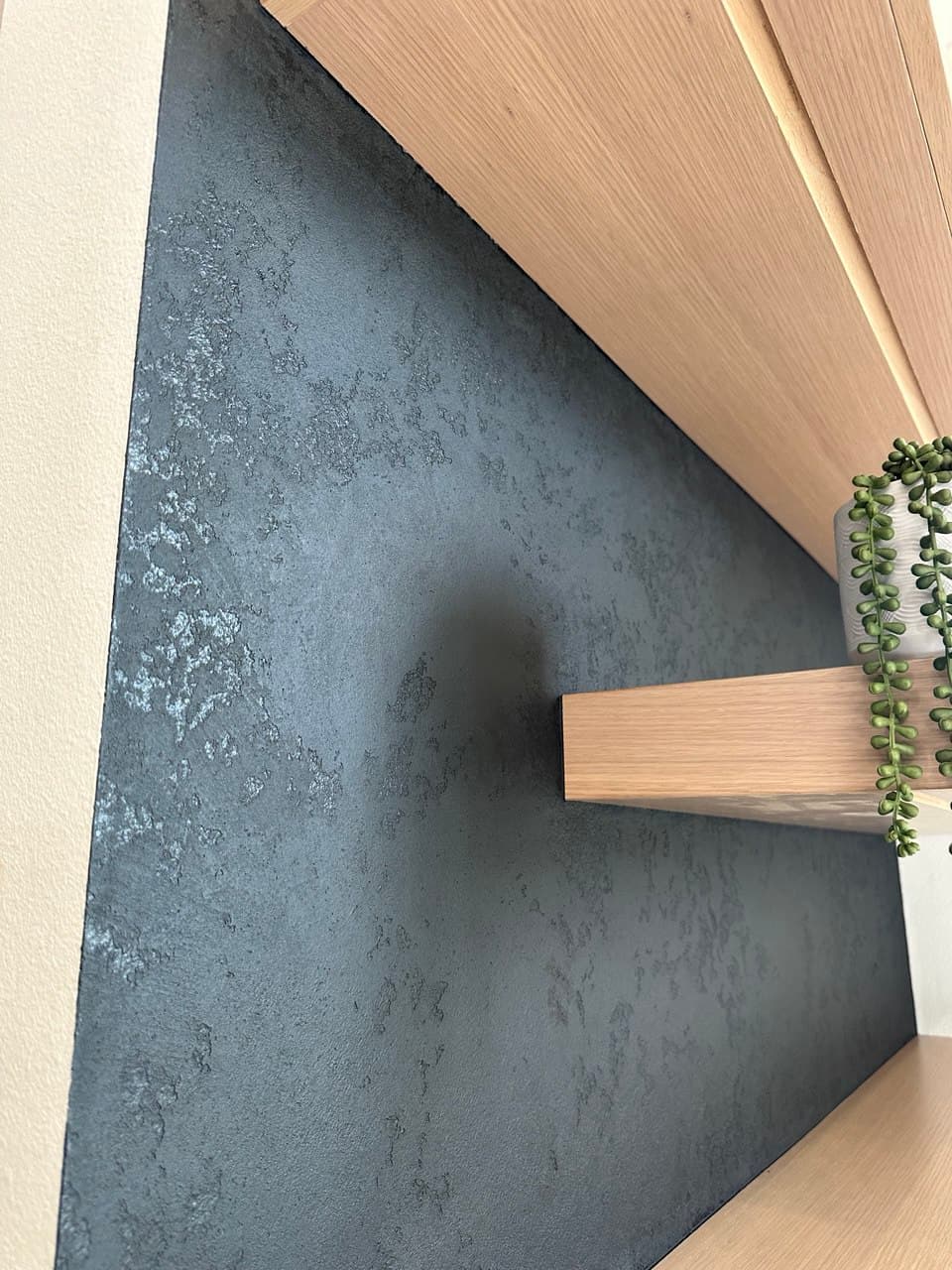 European Interiors team applying decorative plaster